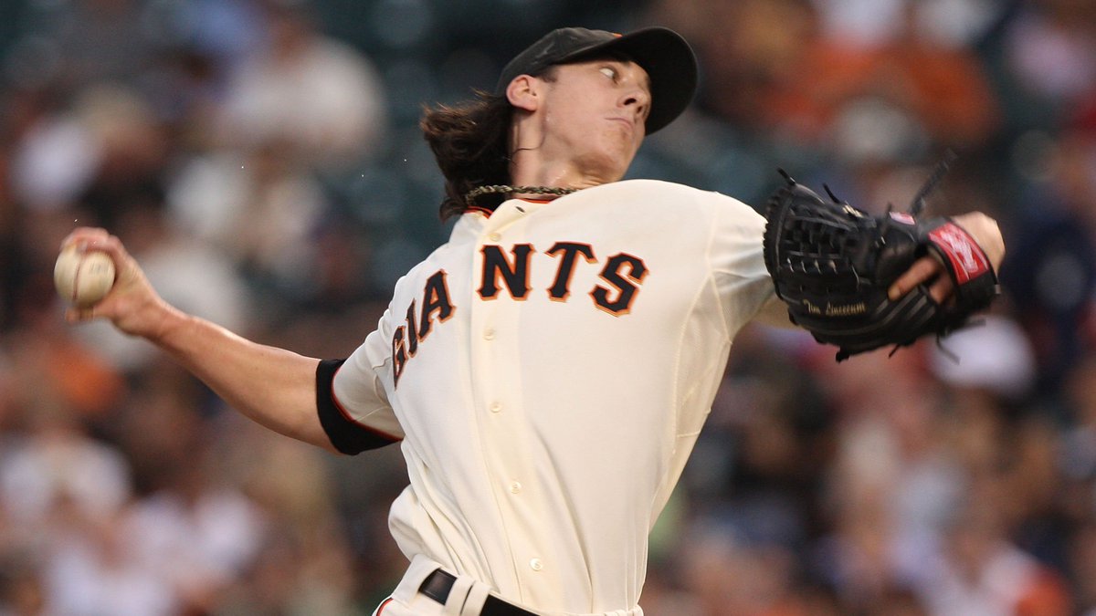 MLBVault's tweet photo. On this day in 2009, Tim Lincecum became the 8th pitcher to win back-to-back Cy Young Awards.

#TheFreak was just built different. https://t.co/qGBl0D4Ko7