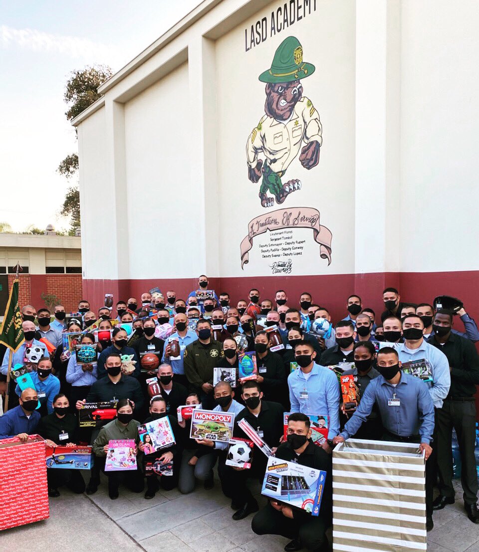 EastLALASD's tweet photo. LASD Deputy Sheriff Academy Class #453 found the time during their chaotic schedule to purchase a toy for our #ELA Community “Christmas Toy Giveaway”! Congrats, and Welcome to the #LASD family!! #LASDSTRONG!! 🎄🎁 https://t.co/zSyXjk0Qgc