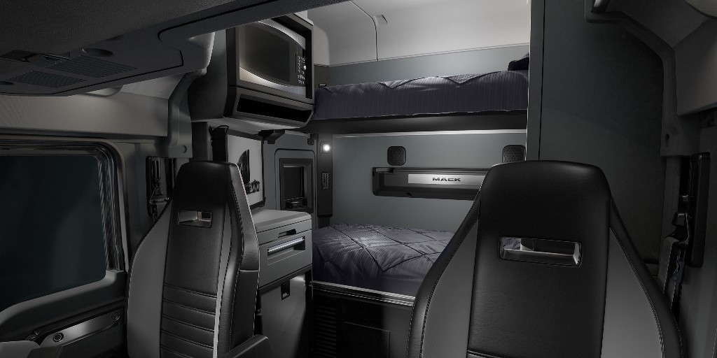Mack Trucks on Twitter: "A sleeper that's as comfortable as it is  functional. #MackAnthem https://t.co/AMstgAsvVs" / Twitter