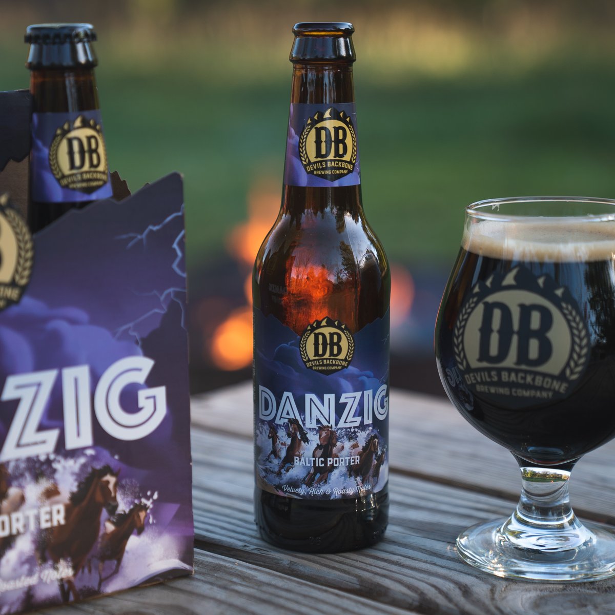 dbbrewingco's tweet photo. Danzig, isn’t for the faint of heart… or mouth. It’s a well-balanced, full-bodied beer that’s super smooth. Also has a sneaky high ABV. So yeah, it’s full-on! Hence the lightning bolt on the pack. #DBbeer #BalticPorter https://t.co/WT31wQWmSP