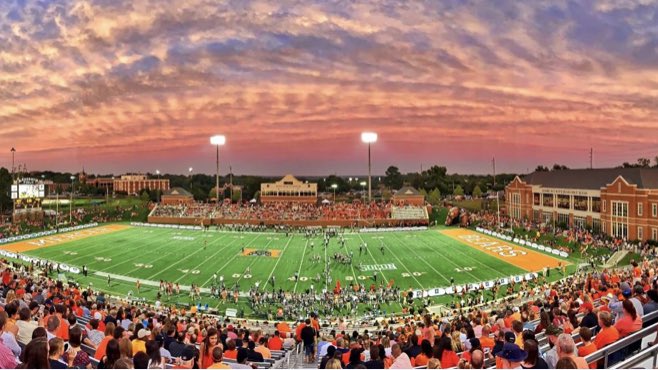 MidnightSteward's tweet photo. Bless to receive an offer from Mercer! #RoarTogether 🟠⚪️ @CoachCole828 @DaphneFBTrojans https://t.co/TyhbVmHJnX