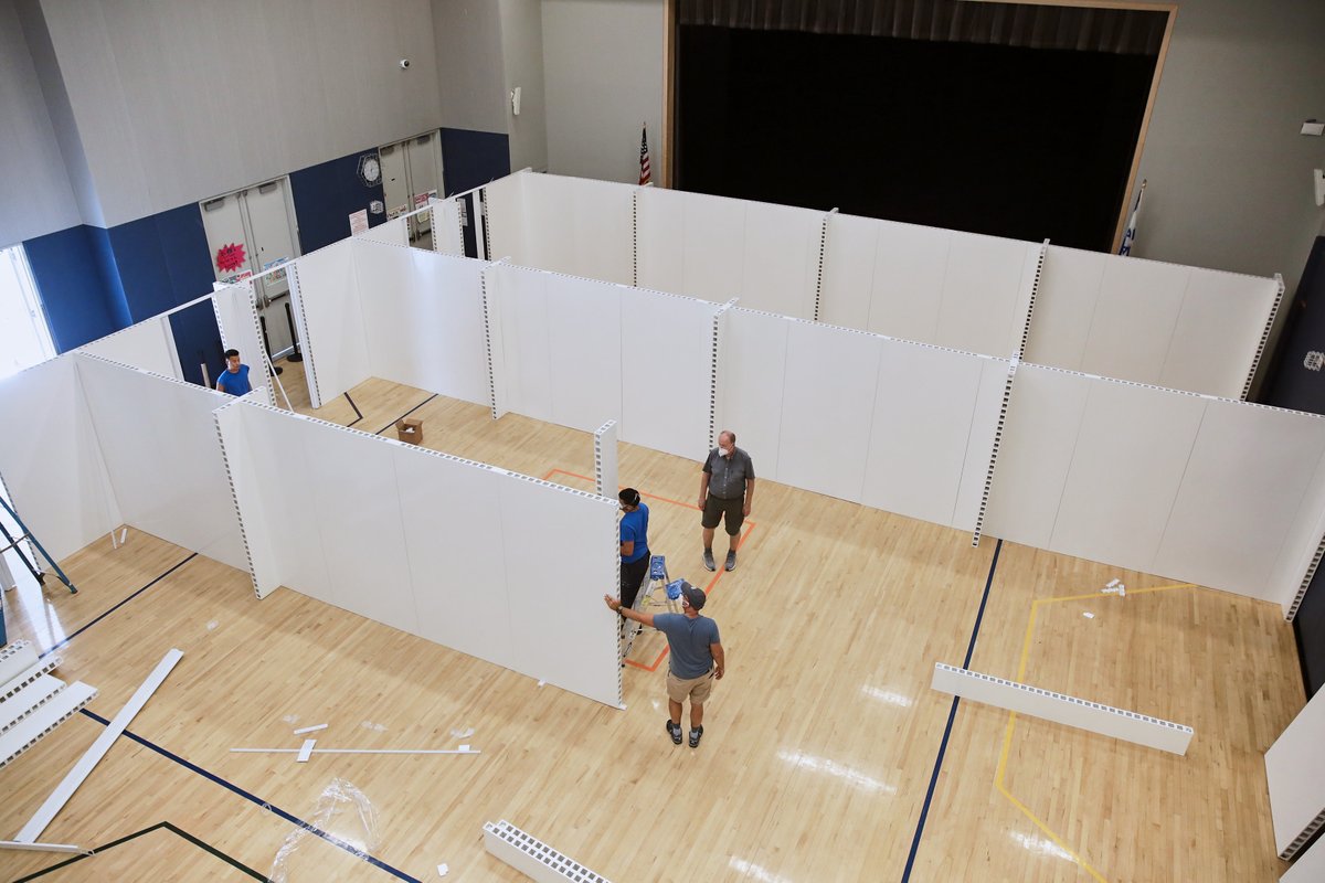 EverBlock's tweet photo. #EverPanel modular walls allow schools to transform gymnasiums into class-ready rooms for added social distancing without any tools, simply snap Panels together using our proprietary connection systems.
#schoolpartitions #schooldividers #classroompartitions #classroomdividers https://t.co/nk7wEmE8se