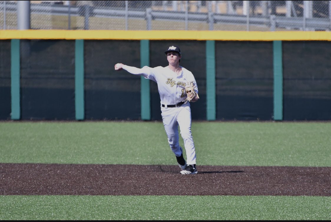 Conner Davis tweet media