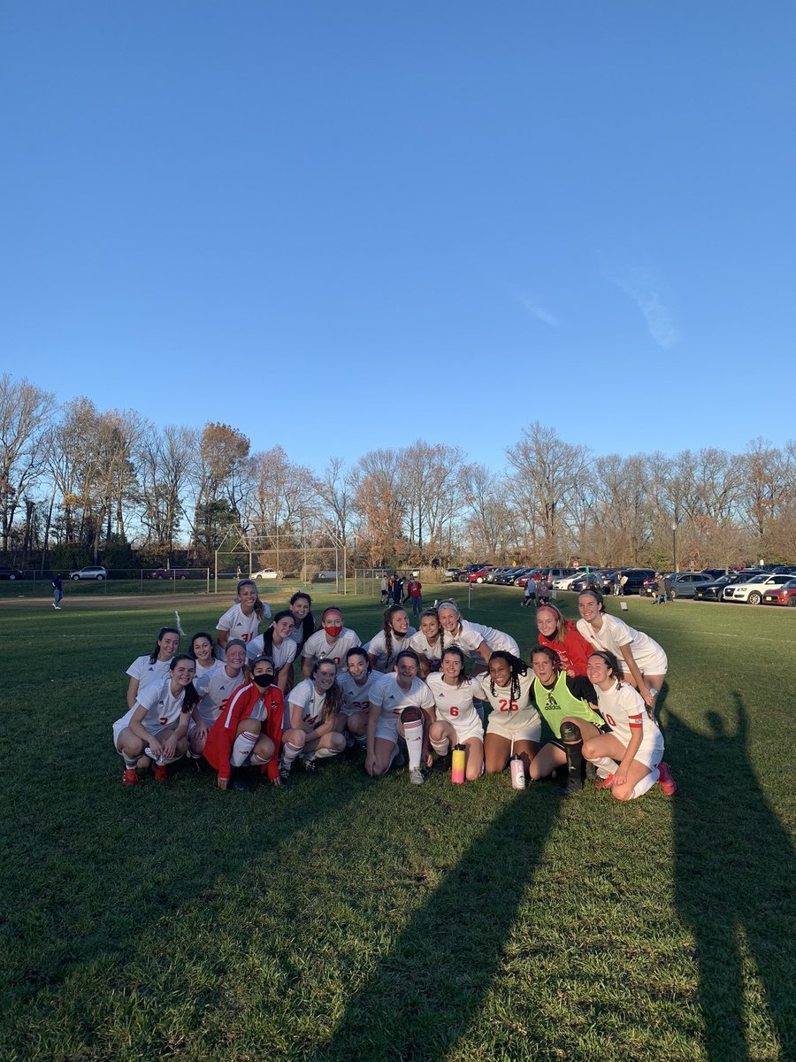 htgirlssoccer's tweet photo. Hawks dominate the game and lock in their spot in the SOUTH JERSEY FINALS!!!!! Game will be Sunday @ Schalick, time TBA!!! THESE GIRLS ARE HUNGRYYYYYY #HAWKSFLYHIGH #UnfinishedBusiness #WhatsYourOneMore 
 @HadTwpSports https://t.co/03Yd5zGjhS
