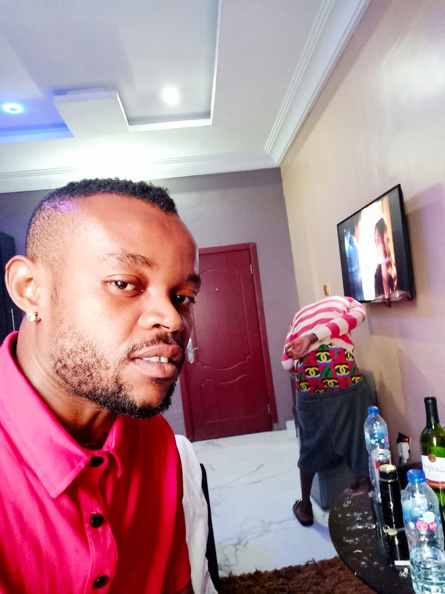 surflips's tweet image. If I follow 🚶 you on here follow 🏃back immediately #egetwhy.