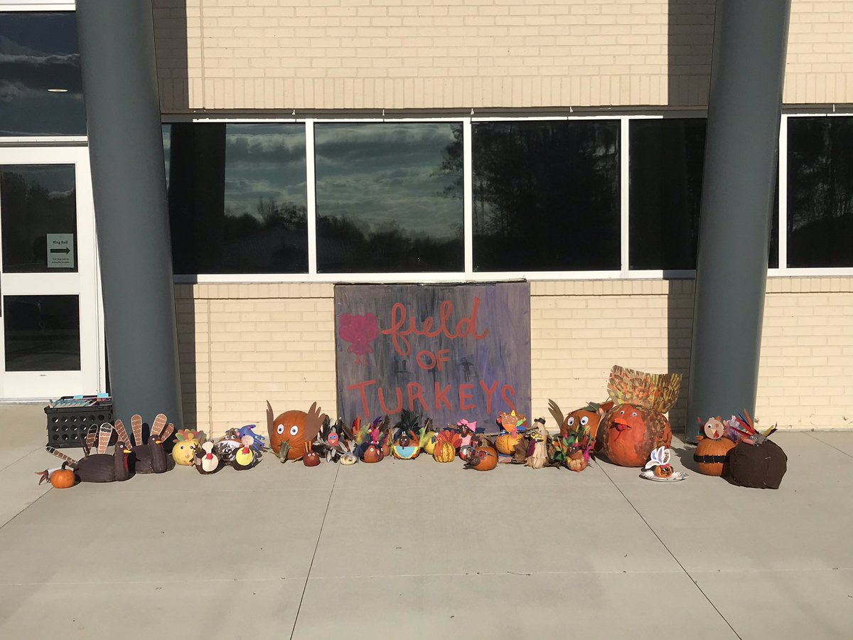 Merris79's tweet image. Thankful for our school! @grantswoodcs field of Turkeys. #jefcoedstrongertogether