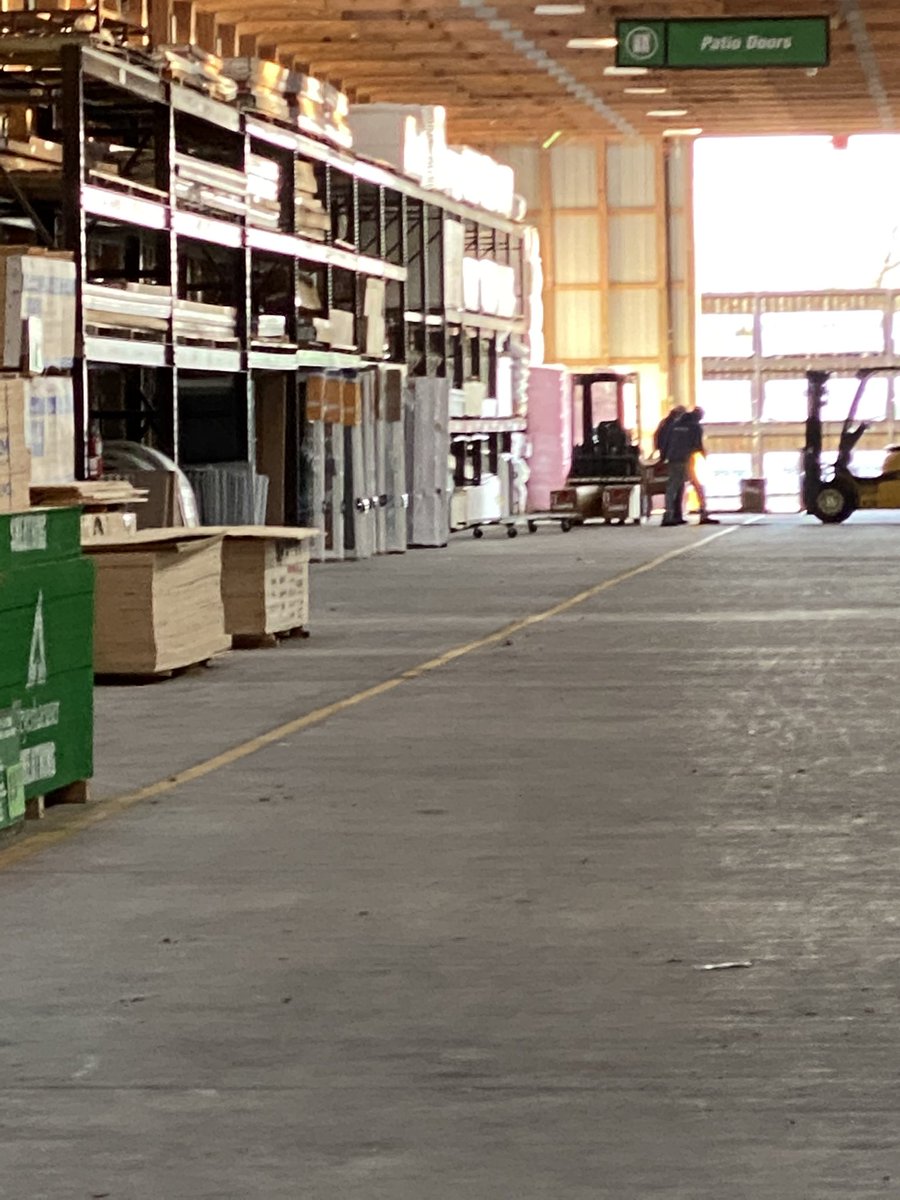 luvtaserf's tweet photo. @Menards love to watch your employees ignore us while my husband struggles to load our drywall. After seeing 3 employs inside the store hanging out while he had to load 4 sheets of wood onto cart himself and again no help getting it into the truck worst service ever! https://t.co/ztkssJL5QU