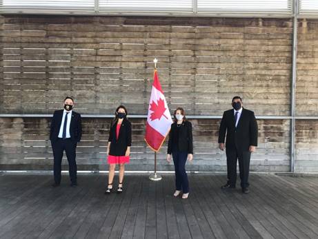 CanCGDallas's tweet photo. 15 years ago fmr #Houston mayor @billwhiteTX &amp; fmr  🇨🇦Amb Frank Mckenna cut the ribbon opening the Consulate of Canada in Houston. Today @TCS_SDC team @Chan_Delon @BofillMaria @canedmondBP @DMorales_TCA  support #Canadian #energy &amp; #cleantech companies in #Texas &amp; @invest_canada https://t.co/H6gltI61PM