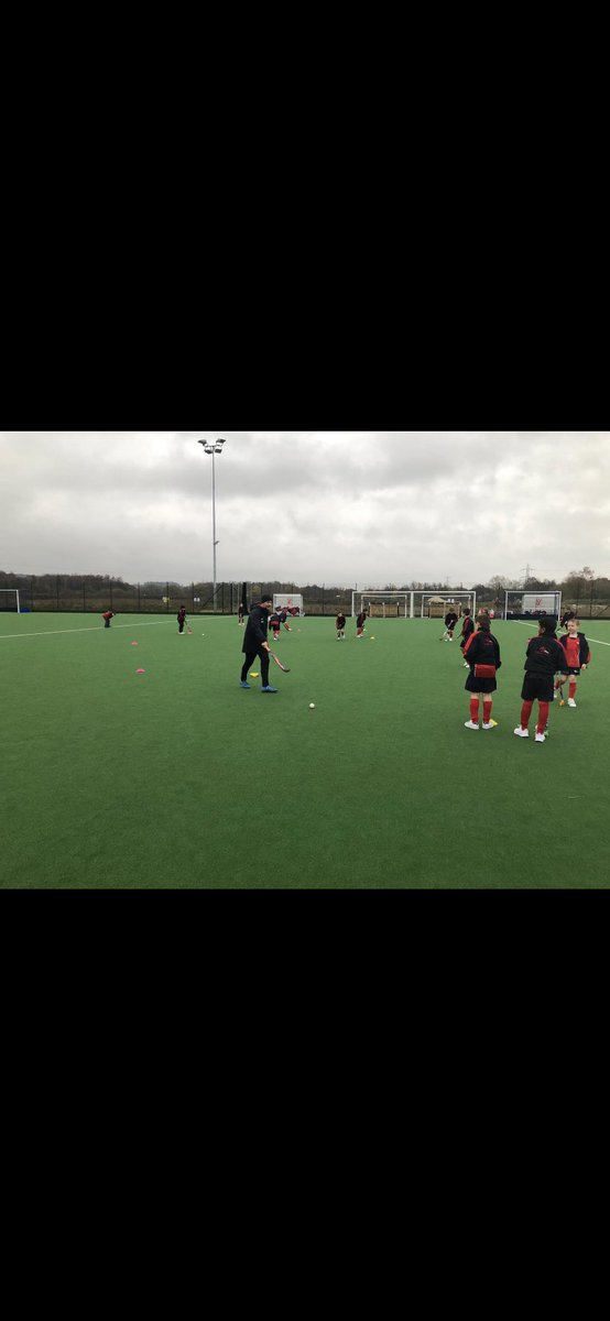 YMS_Sport's tweet photo. A fantastic afternoon of Hockey for our year 3&amp;4 boys! #englandhockey #yateleymanorschool https://t.co/iK6PbaOoyr