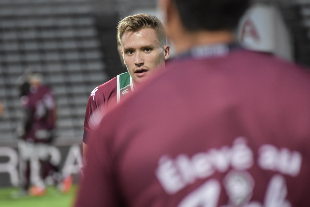 La compo de @ubbrugby demain au <a href="/SFParisRugby/">Stade Français Paris</a>
✅ 7 changements dans le XV de départ
✅ Retours de <a href="/jb_dubie/">Jean-baptiste Dubié</a> et @MarcoTauleigne
✅ 1ère pour <a href="/NHulleu/">Nathanael Hulleu</a> 📸
#UBB #SFPUBB #FBsport 
➡ bit.ly/35NSCRk