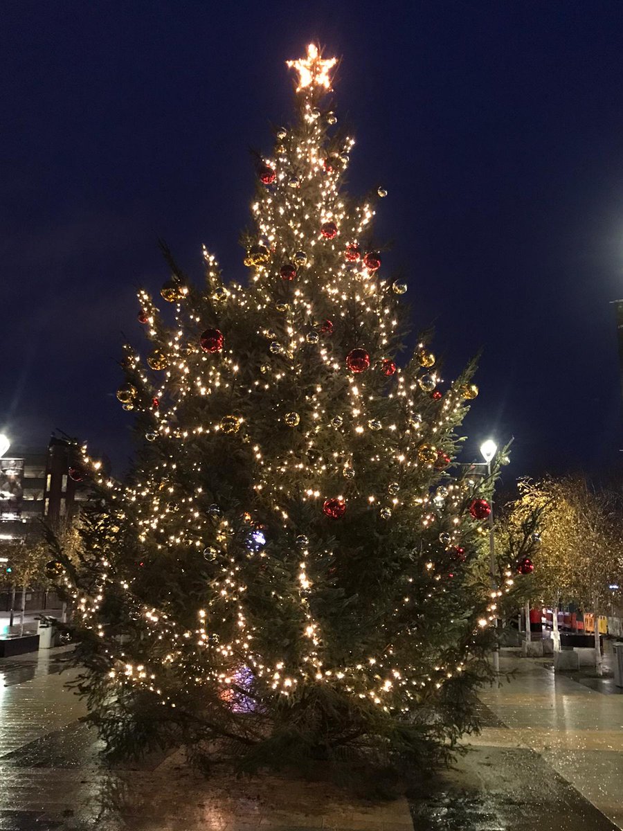 Visit_Gravesham's tweet photo. Take a look at the splendid 🎄 on Community Square, #Gravesend, all decorated for #Christmas 🎅

❤ #Gravesham 🎄 https://t.co/mljGzPcnIf