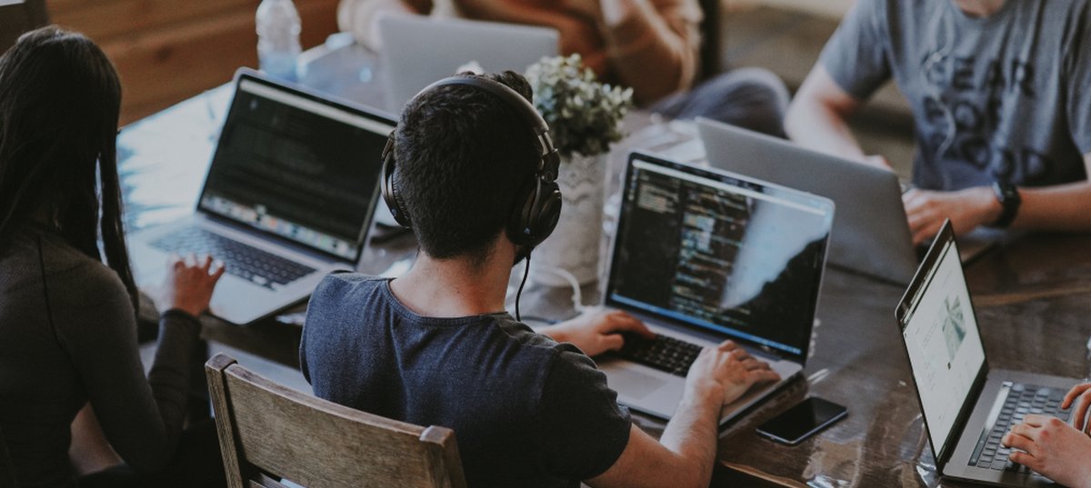 CareerArc's tweet image. For a small company, building an #EmployerBrand is vital - you only get one chance to make a great first impression. Learn how to build your brand today, with these helpful #HRTips 👌💡ow.ly/kwfR50C7NHF #ProactiveHR #HRLeader #SocialRecruiting