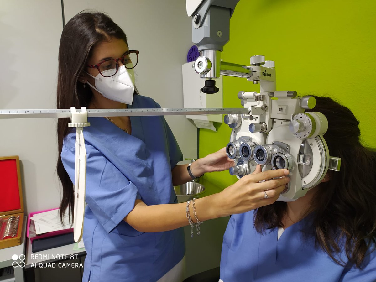 COI_Optometria's tweet photo. 🙌🙌 Los alumnos del #MasterCOI 20-21 comienzan ya sus prácticas !!!! 👓👓
EMPIEZA LA EXPERIENCIA COI
#ExperienciaCOI #Vision #Optometria https://t.co/oMiApE62gP