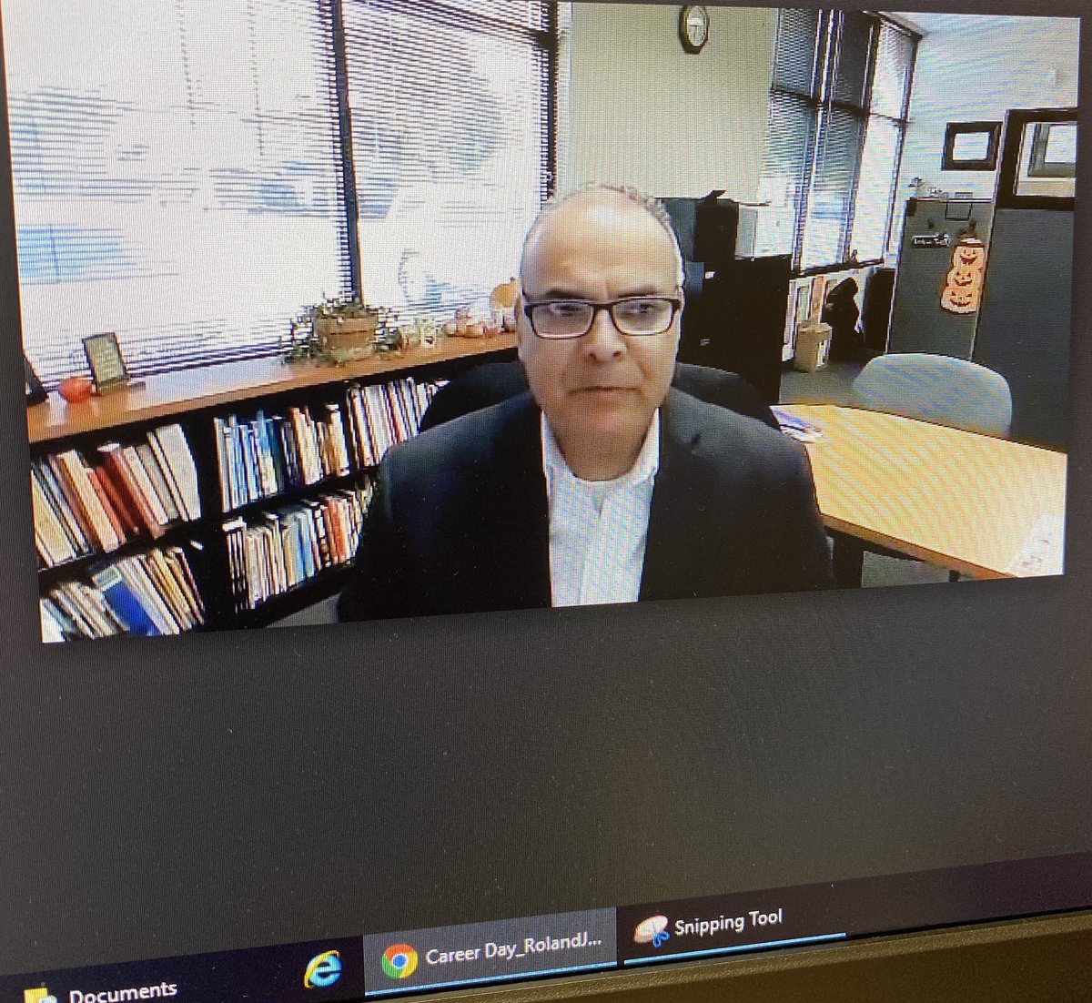 ValerieJNunez's tweet photo. We had our 1st Virtual Career day today, even though this year is different we still wanted our stars to enjoy listening about different career options @NISDMichael  @NISDCounseling #BackBetterTogether https://t.co/e0xzJmfao0