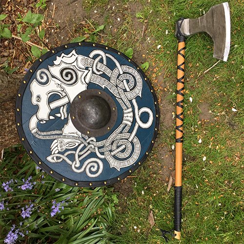 YorkFabricShop's tweet photo. #History fan Rob recovers his shield with material from https://t.co/230cg5nlPm ... but has he now made himself more of a target? To see more offbeat #crafts go to https://t.co/IffPtKBvqr
@Tony_Robinson
@Sealed_Knot
@PaladinsofC
@SU_Reenactment https://t.co/nICDIck60z