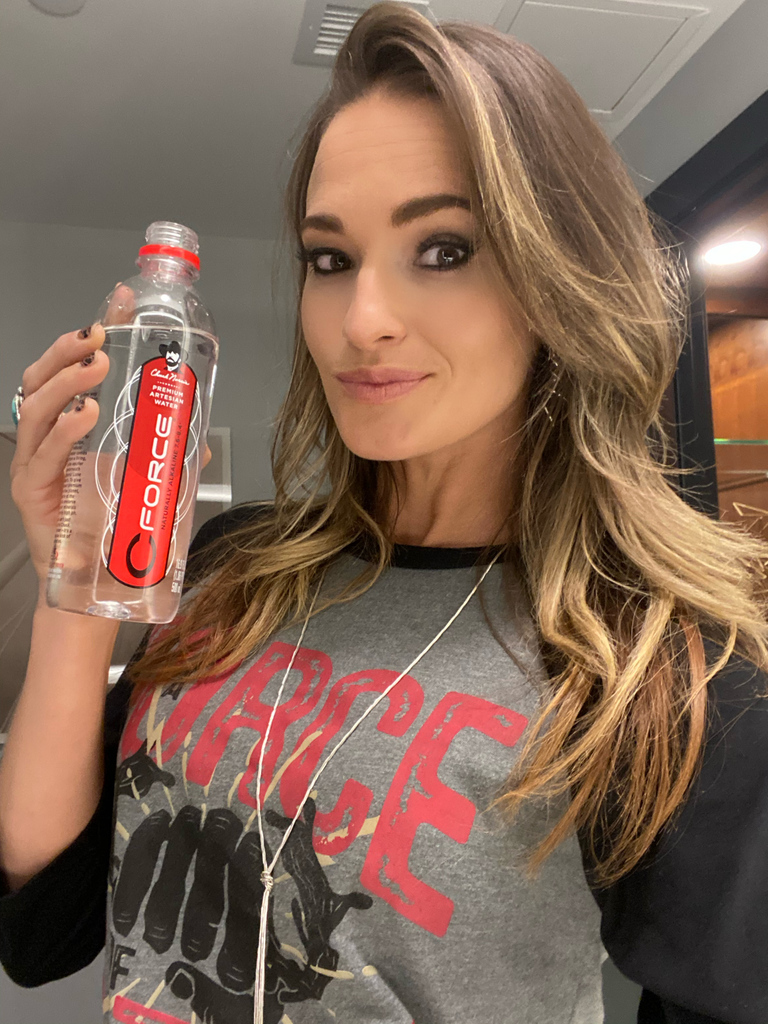 BriBagwell's tweet photo. I love my C Force Water because it is delicious, and since it comes from Chuck Norris’ ranch, I feel like I can roundhouse kick my way through the week!! We all need Chuck Norris vibes (and tons of H20) in our life. #chucknorris #cforcewater #cforce #h20 #stayhydrated https://t.co/8rYSDXznqu