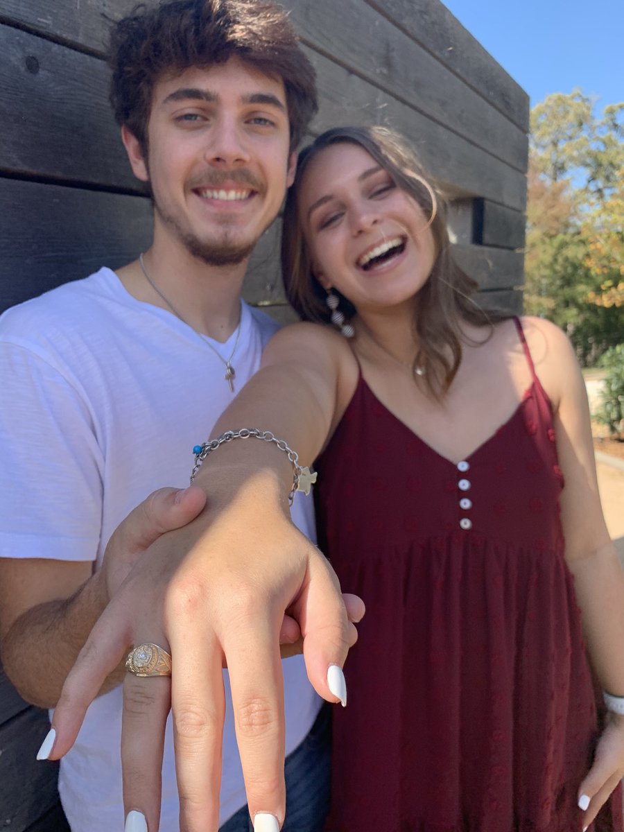 abbycb21's tweet photo. look at her SHINE 🤩
#AggieRing #AggieBling 
#WHOOP21 https://t.co/6NxB70IDuD