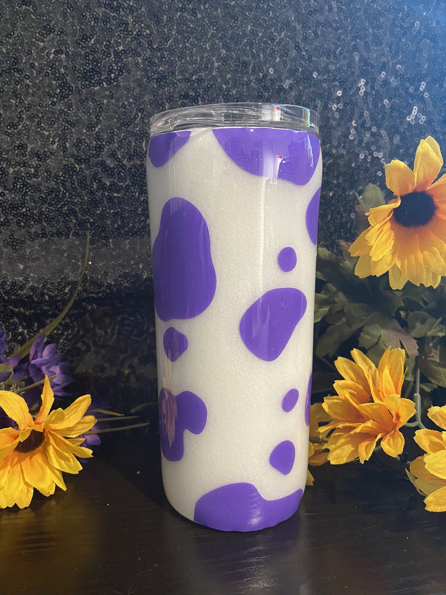 MrsCyclosaryn's tweet photo. Moooooo! 🐮🐄 Colorful Cow commission, ready to go to a happy customer! #cow #moo #waterslide #waterslidedecals #watercolor #purplecow #customtumblers #epoxyresin #artnglow #artnglowresin #hoggtumblers #etsyshop #etsy #etsysellersofinstagram #mommamermaidarts https://t.co/1fMxDt2oz8