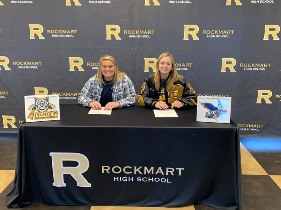 alexisteems9's tweet photo. So glad to finally sign to play at the next level!!! Glad I was able to do such a big step with my bestfriend by my side. Can’t wait to play for Reinhardt!! #GoEagles @ReinhardtSoftb1 @GAImpact_Grace https://t.co/EbDYtiatS2