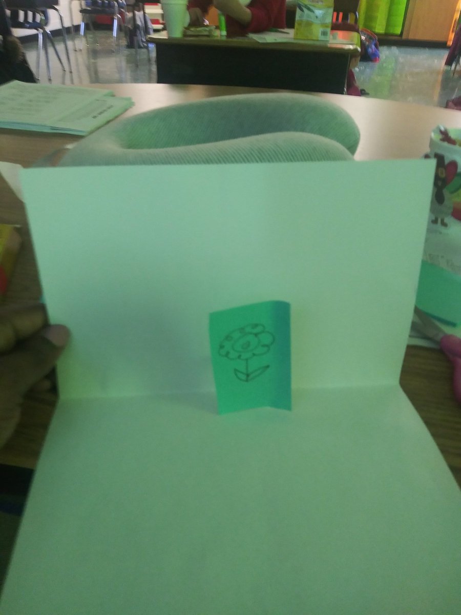 AmberNo43440214's tweet image. 2nd grade did some pop up card designing today for #STEMhenry #expectexceptional #simplyexceptionalschool #bettertogetherhenry