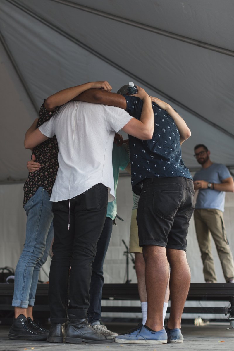 BohemianNights's tweet photo. The Colorado music community is stronger together.
You are seen.
You are loved.
You are not alone.
Keep showing up for each other.
๐ธ: 2015 | @AirDubai | Mountain Ave. Stage | @myPHOCO
#focomusic #comusic #huddle #coloradostrong https://t.co/HjZzzSMxkl