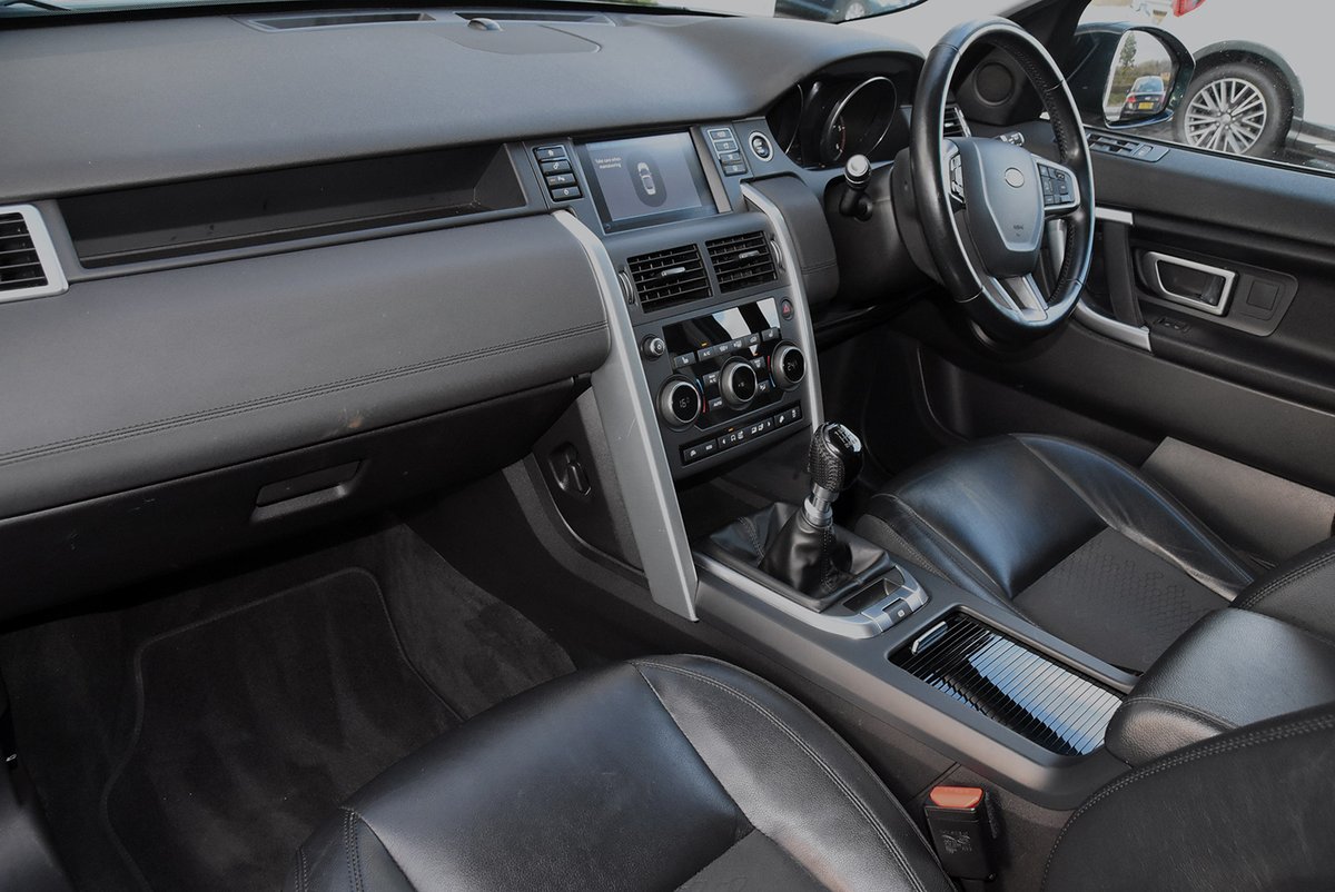 forge_aberaeron's tweet photo. 16/66 Landrover Discovery Sport SE Tech SUV 2.0 6 Speed Manual Diesel
EXTRAS WORTH OVER £3500!!
Please contact one of our Sales Team for further information
☎️ 01545 570291
📧 sales@forge.uk.com
💻 https://t.co/vCE5VesXN5 https://t.co/X12IPvWS3R