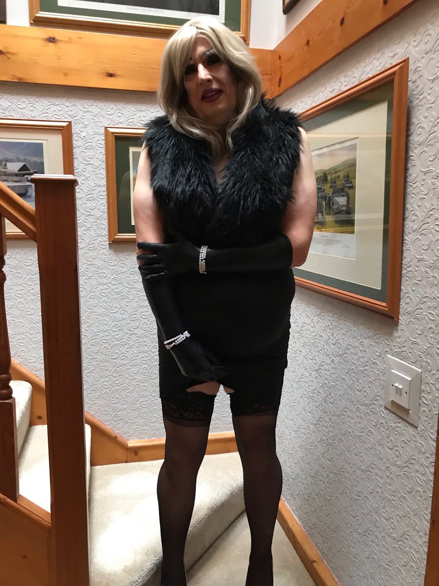 Angeltvtart's tweet photo. Friday dressing again... look forward to lockdown ending and a chance to meet some of my wonderful friends again. Until then have to make do with a solo session #gay #tgirl #dressing #cock #LockdownLoneliness https://t.co/Z81ijNT1qw