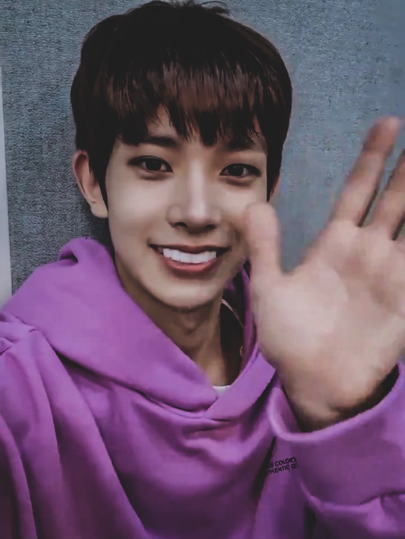 heehourly's tweet photo. WEIBO UPDATE
☆ #HEESEUNG #희승 #이희승 #Heeseungpics @ENHYPEN_members https://t.co/VmVYHJJljn