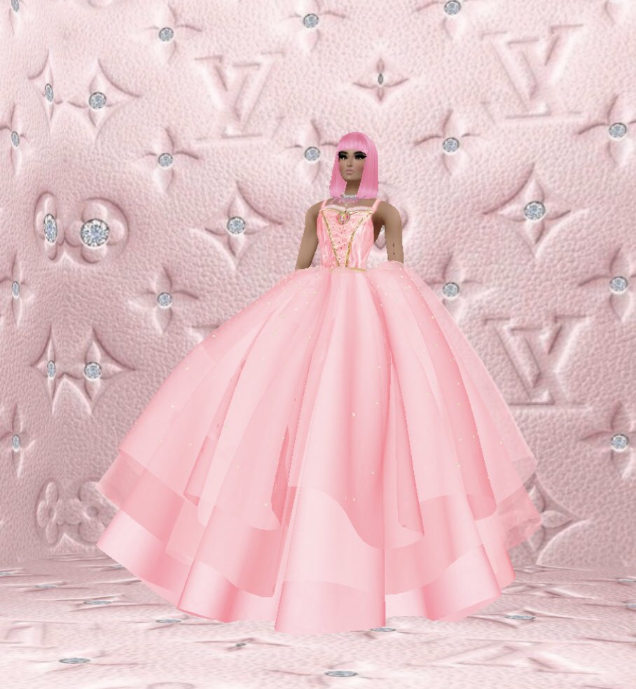 NickiPredictio2's tweet photo. #PinkFriday https://t.co/ncBvA305bM