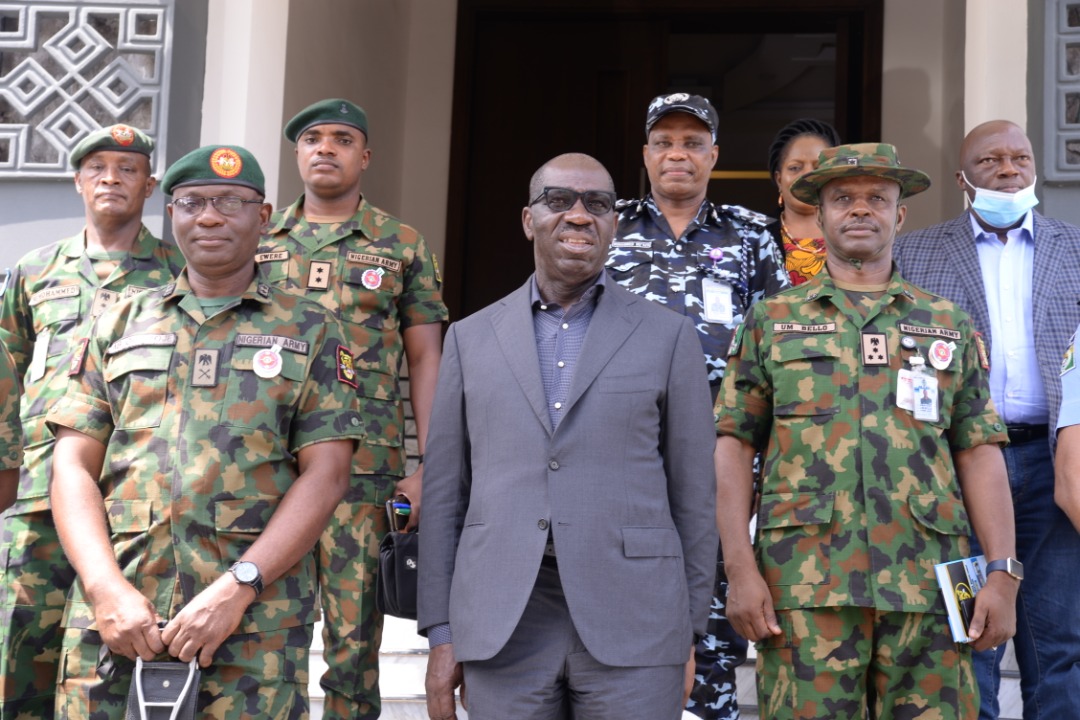ace1yesboss's tweet photo. Obaseki re-emphasizes 10pm to 6am curfew, as army begins 7-day operation to check criminality, insecurity

The Edo State Governor, Mr. Godwin Obaseki has urged security agencies in the state to reinforce the existing 10pm to 6am curfew imposed to check...

https://t.co/fD7eNQvkS1 https://t.co/7uSVhdK5Rh