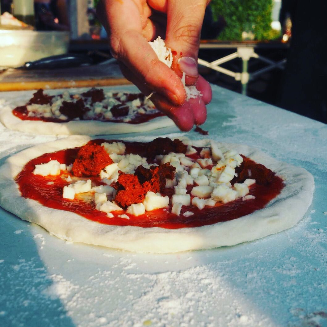 Mmm - Our ‘Uncle Toni’s’ - Spicy Nguja sausage with the creamy Fior do latte mozzarella. If you like your chilli, this one is for you 🍕🍕😘😘 #ourfamilytoyours #lucelas2021 #lucelasweddings
#lucelasevents #weddings #pizza #woodfiredpizza