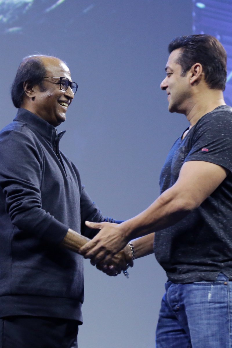 jerseyno27's tweet photo. #HQpics
#Salmankhan #Rajnikanth https://t.co/j789DEKpAM