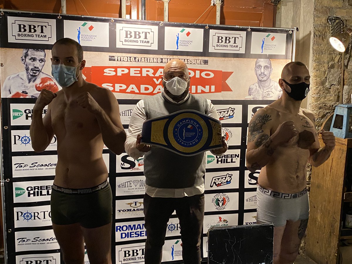 FPIBoxe's tweet photo. ๐ Roma Boxing Night #BBT
๐ฅ MASCHILE ๐ฎ๐น Mediomassimi
๐ฅ ๐ฎ๐น Femminile Supergallo
๐ Roma
๐๏ธ PalaSantoro
๐
21/11/2020
โ๏ธ Weigh In
๐ป live @Gazzetta_it e YouTube #FPIofficialChannel https://t.co/SXPLMgB6Lw