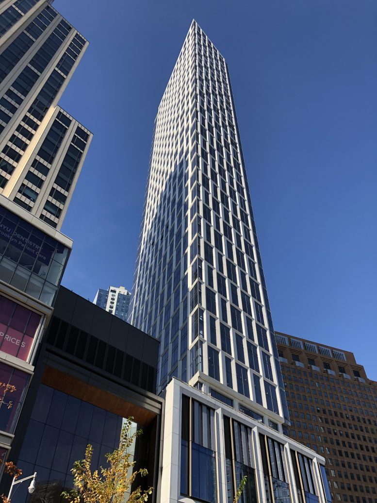 PeterMancini4's tweet photo. Brooklyn Point's Exterior Work Reaches Final Stages in Downtown Brooklyn - New York @yimbytweets https://t.co/VAxCHRSBMX
#petermancinire #realestate #madisonestates #downtownbrooklyn @BrooklynPoint @PeterMancini4 @SLCEarchitect https://t.co/4U6pVZJt1h