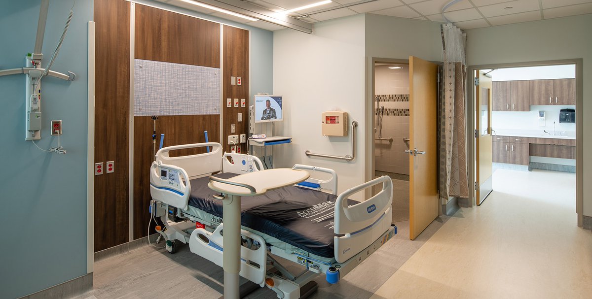 ModularServices's tweet photo. Modular's Method® #custom #headwall featuring a @3form resin panel @CalvertHealth_ new #patienttower in Prince Frederick, #Maryland. #healthcaredesign #hospital #prefab Image by @johncolephoto https://t.co/EifEN2s155