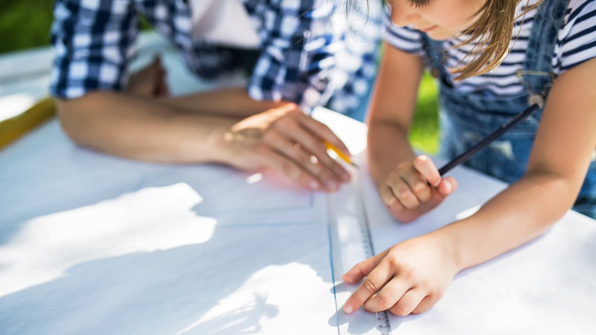 WMBInsurance's tweet image. This #nationalchildrensday, let's work to create a brighter future for our #kids, where they can really grow up to be anything they wan to be. #WecareWehelp #Canada #Happynationalchildrensday