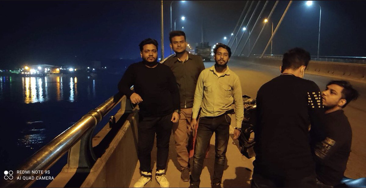 jhmanik7's tweet photo. Late night Bike 🏍 ride https://t.co/Dn23mYYbHr