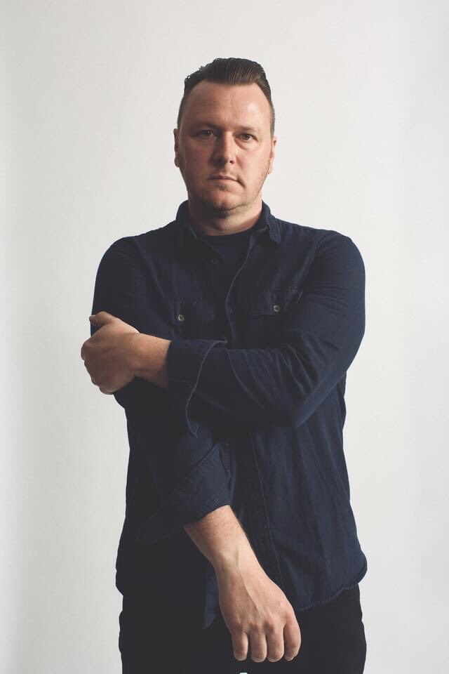 theoldcourts's tweet photo. We're excited to announce that Ed Cosens, singer, songwriter, producer and founding member of Reverend And The Makers will be performing a set for The Old Courts Live on Friday 4th December, 8pm π₯³ @edcosens @Reverend_Makers
https://t.co/kpeizJVHjf #TOClive https://t.co/js4YPMaXXF