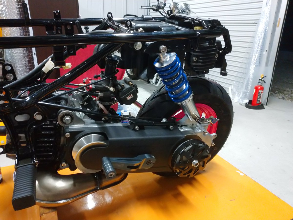takucompo's tweet photo. #みんなの流用パーツ教えて
カレン12V後期エンジン
ライブディオハイスピードプーリー
オートボーイジャイロ初期ランププレート
フラッシュドリブンプレート
ライブディオZXドライブプーリー
ディオREVENO乾クラ
タクトファイナルギアドリブン
スカッシュファイナルギアドライブ
スカッシュホイール😇 https://t.co/RA7L2jkobV