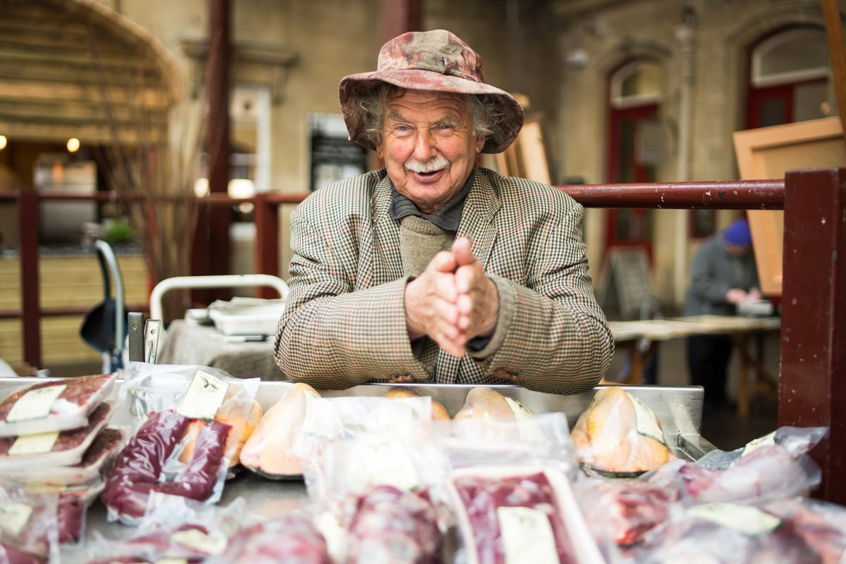 BathPizzaCo's tweet image. 👩‍🌾 Support Bath's economy and shop the @bathfarmersmar1 who are in the house every Sat from 8-1pm here @GPS_Bath 🙌 #ShopLocal 

✅ Incredible local produce
✅ Covid secure environment 
✅ Awesome local community vibe
✅ Alfresco, covered space