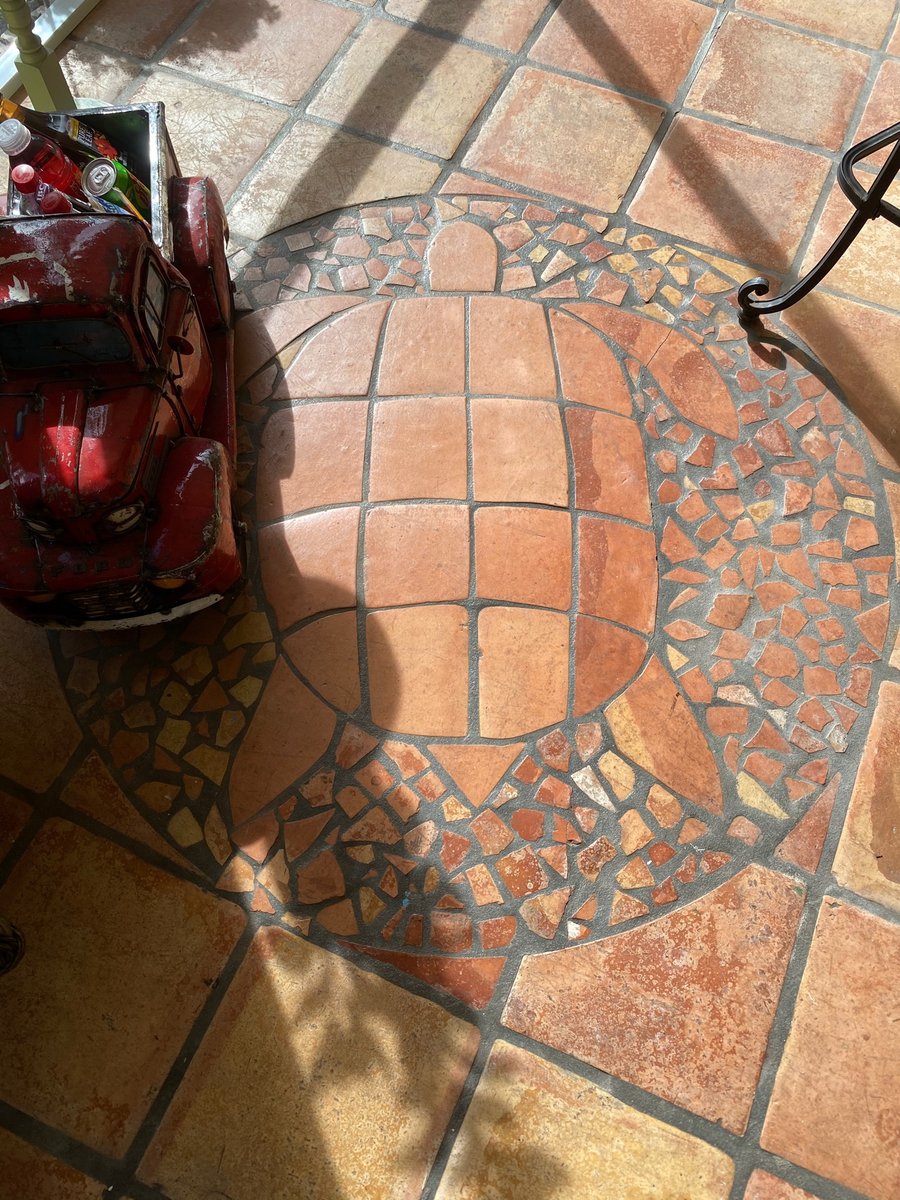 BasecampTampa's tweet photo. This beautiful monochromatic tile mosaic was created and installed by the previous neighbor two doors down and is a part of the ever growing heritage of Leisure Beach. 

12514 5th Isle, Hudson, FL 34667 - Showings Available! 

#hudsonfl #5thisle 

727-479-8482 https://t.co/85L5VF1ULf