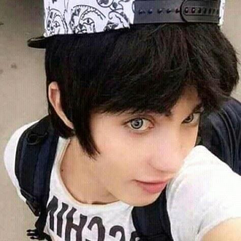 تعالوا انضموا الي #BIGOLIVE  bigo.tv/sid/2286346132…