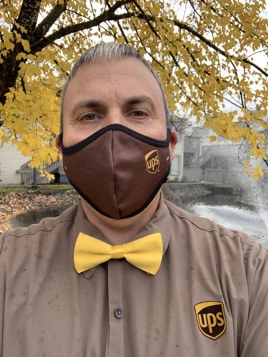 UPS Driver Tim Thompson and Aaron Hansen show off our beautiful city!  #wishesdelivered #BowTieDay