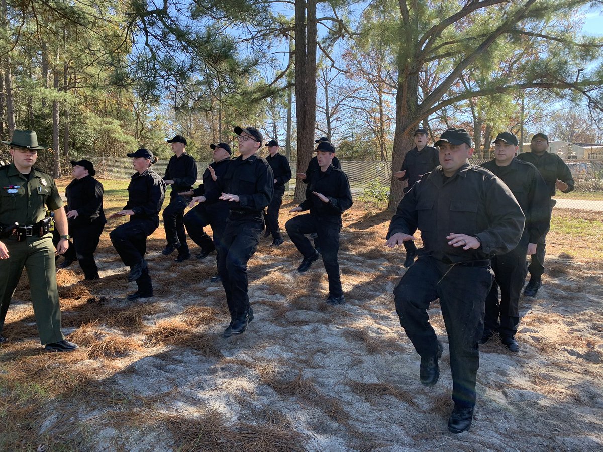 LEdpierpont's tweet photo. Every day in the basic police academy is a day at the beach. We are never short on motivation or a push towards perseverance. Do you have what it takes?@CCPDVa @CcpdRecruiting @CCPDACADEMY @ColJSKatz https://t.co/U81hdfih7w
