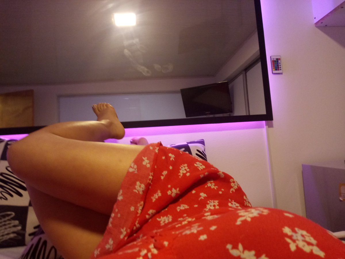 Stefani69390007's tweet photo. #reflexologiapodal #masajes #fetichepies #podal #fetiche #stefania3185839421 https://t.co/9lp9DXXsw7