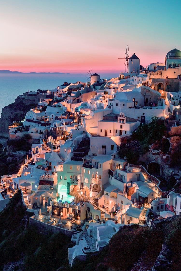 TravelHiveLive's tweet photo. Santorini, Greece. 
(Forever on my bucket list ✨) https://t.co/08w0hnuXNW