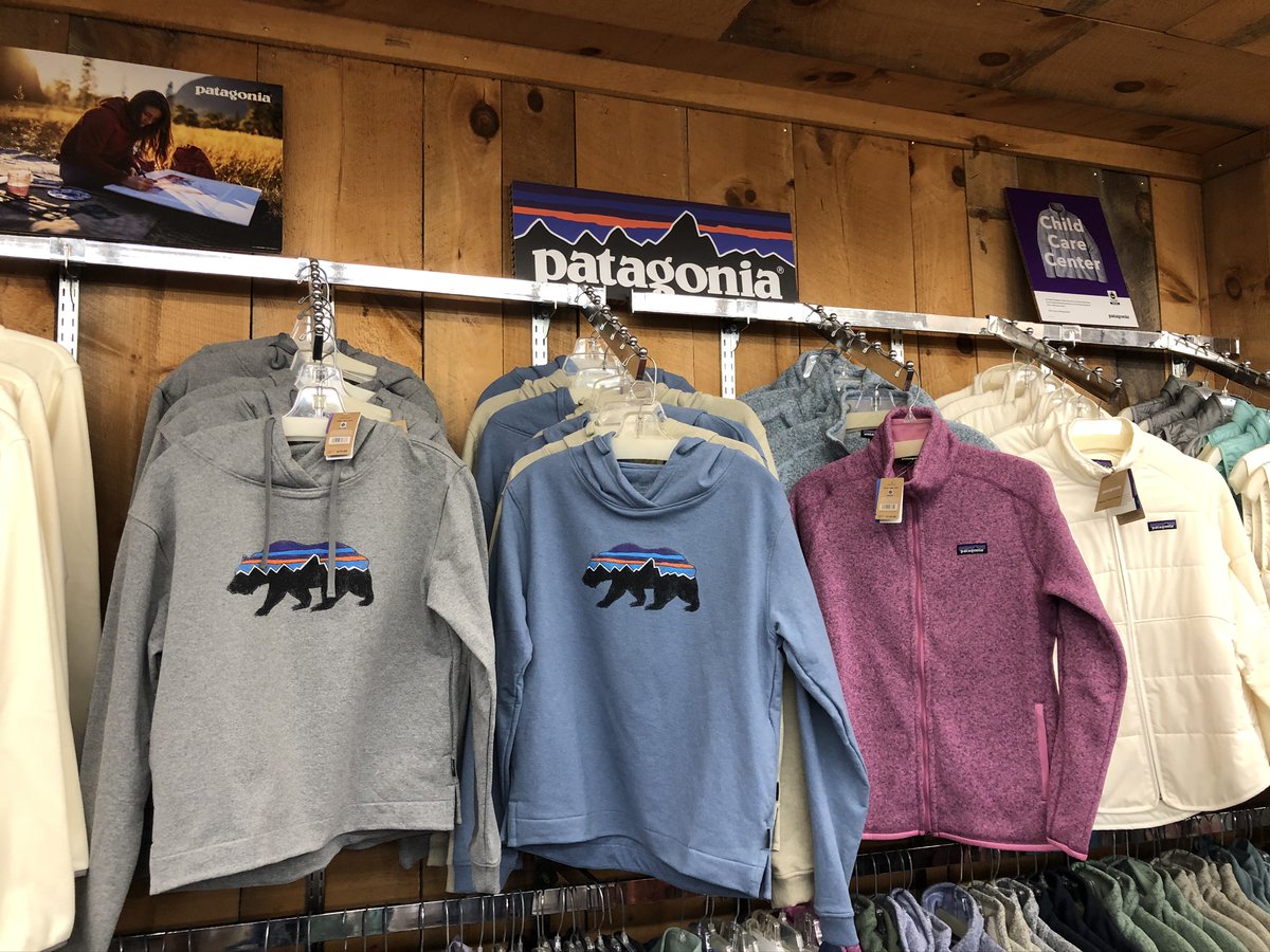 ADKExperience's tweet photo. Ready to start your holiday shopping? Check out all of the unique gifts at the Speculator Department Store! #Adk #Adksusa #ShopADK https://t.co/yIIK2F3Is7
