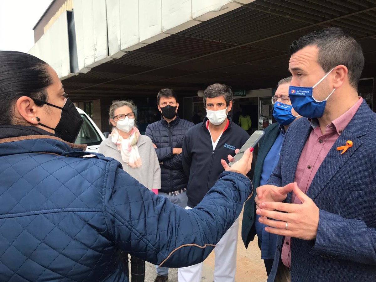 VlcComunica's tweet photo. Mompó reclama “un servicio de radioterapia en el hospital de Xàtiva para evitar largos desplazamientos a los enfermos de cuatro comarcas” - https://t.co/Bx2E56zhCh https://t.co/jCmqfysQmL