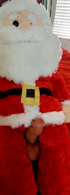 Santa Claus is Cumming to town...
https://t.co/v5TckNC3kP
#ladyboy #gay #sissy #femboy #onlyfans https://t