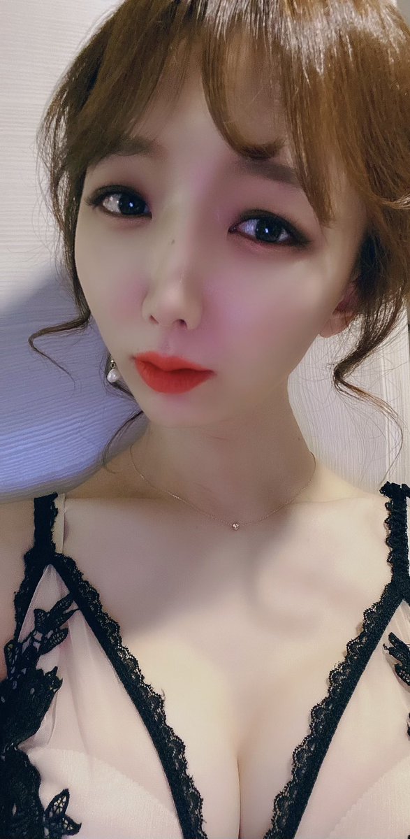 k2016sis0926's tweet photo. 날씨 완전 하~~  
.
#왕언늬 #Transgender #춥다 #트렌스젠더 #젠더 https://t.co/UDzTjjhllx
